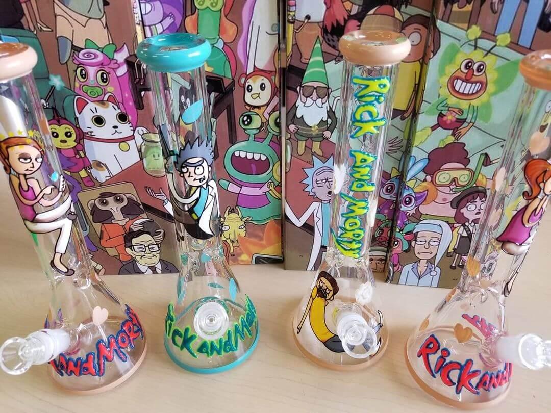 8 Trending Anime Bongs in 2025 – PILOTDIARY