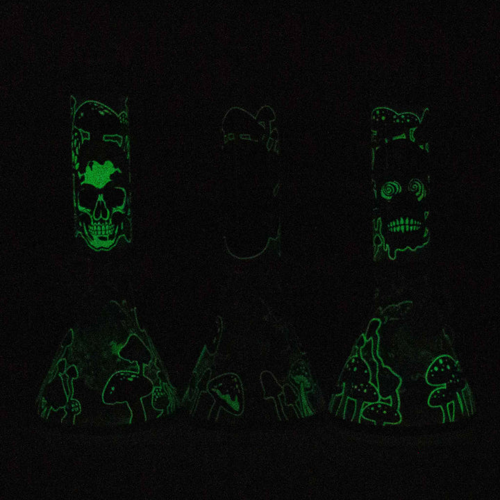 10" Glow in the Dark Skull Bong - pilotdiary