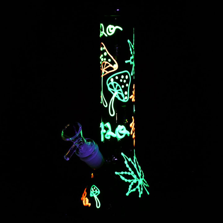 420 Leaf & Shroom Water Bong glowing in dark