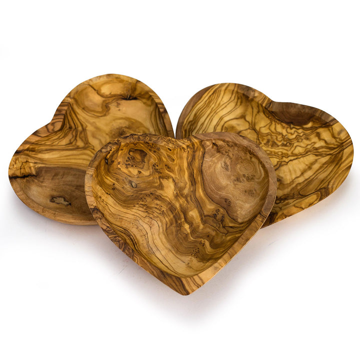 Olive Wood Heart Rolling Tray - PILOTDIARY