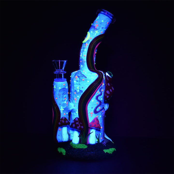 Wide-eyed Glow in the Dark Mushroom Bong - PILOTDIARY