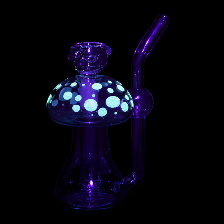 Phosphorescent Fungi Glowing Mini Bubbler showing glowing effect in dark