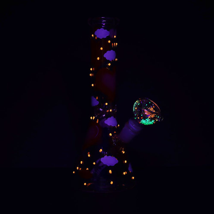 Glow-in-the-dark feature of Pinky Hearts Beaker Bong