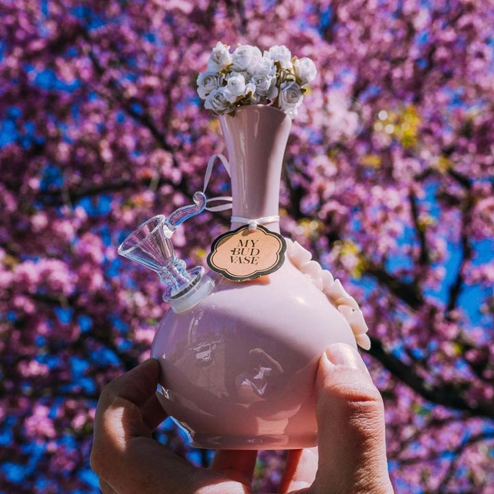 Rachel Vase Bong Lifestyle