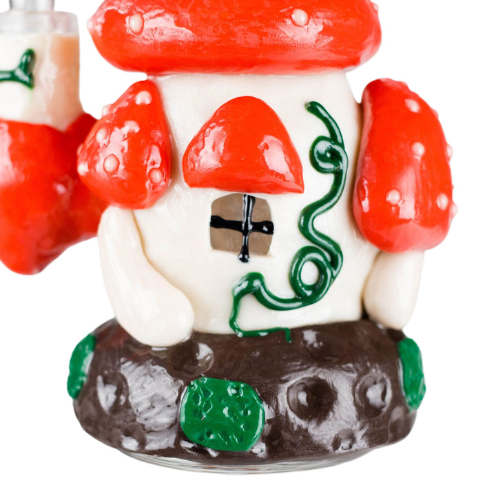 Shroomhaus Mini Mushroom Water Bong Red, close-up of wide base and stable tabletop design