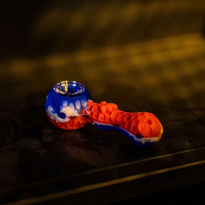 Silicone Pipe With Glass Bowl - PILOT DIARY