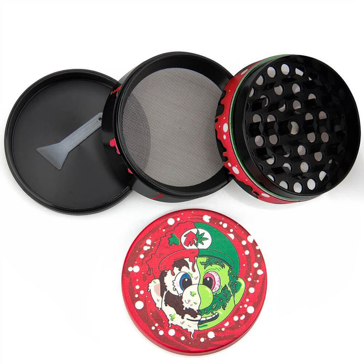 Close-up of Mario grinder sharp diamond-shaped teeth and magnetic lid for smooth grinding action